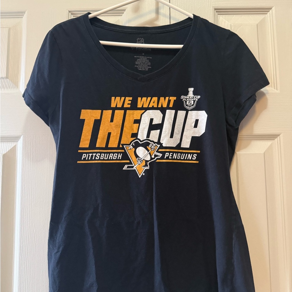 Women’s Pittsburgh Penguins We Want The Cup T-Shirt (Size Medium)